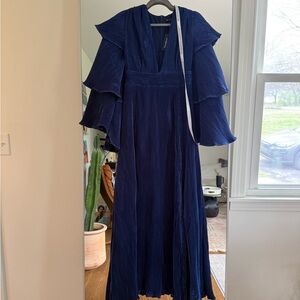 NWT Boohoo layered ruffle sleeve maxi dress